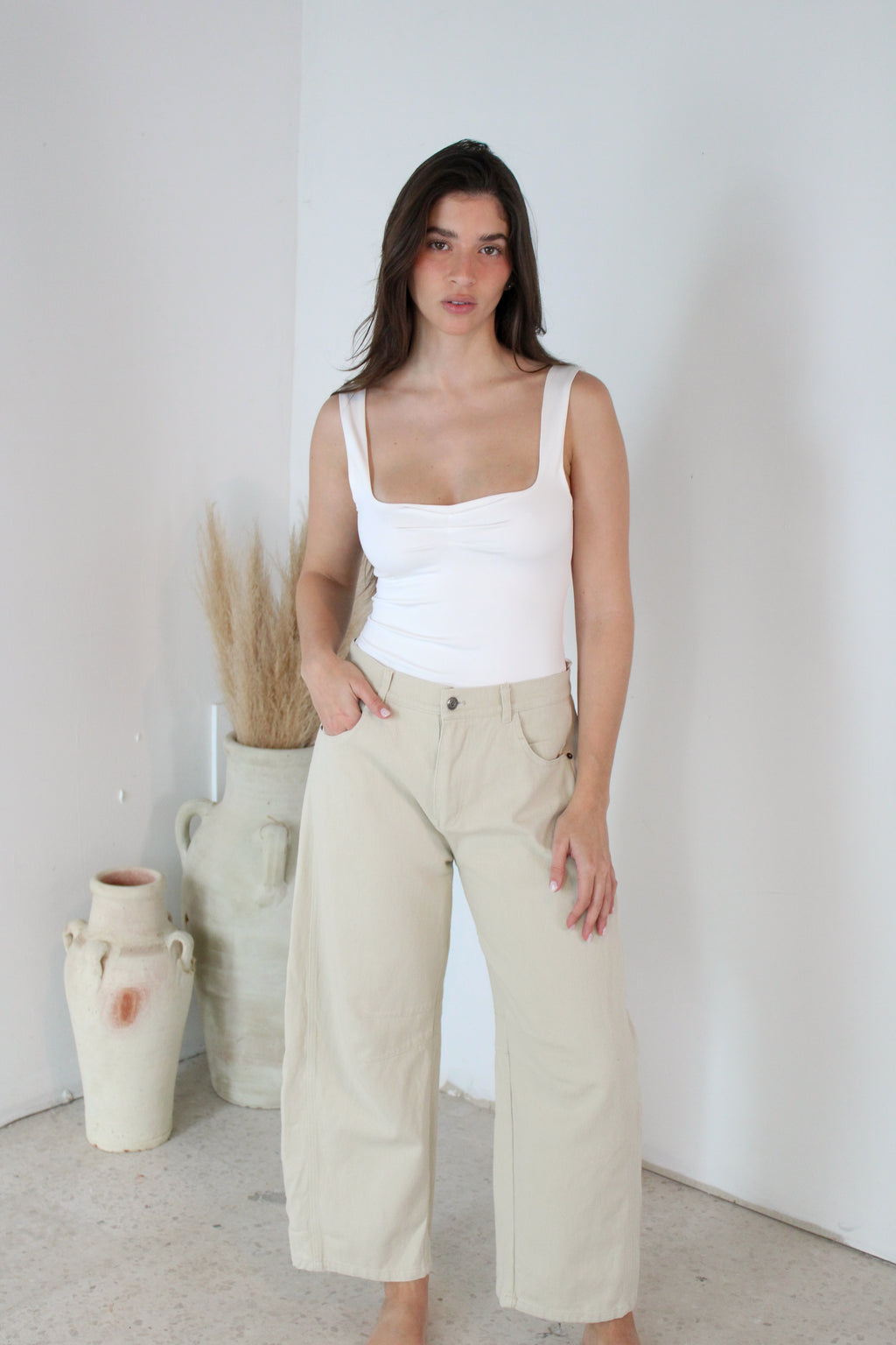 Nora Barrel Jeans Taupe