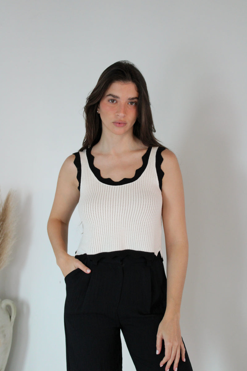 Scallop Knitted Top